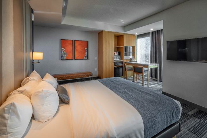 Potawatomi Casino Hotel, Kings Deluxe, Milwaukee, Wisconsin